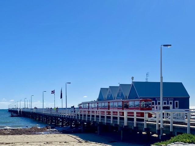 Busselton Jetty バッセルトン桟橋 おすすめ観光スポット 千と千尋の神隠し のモデルスポット Uecacao